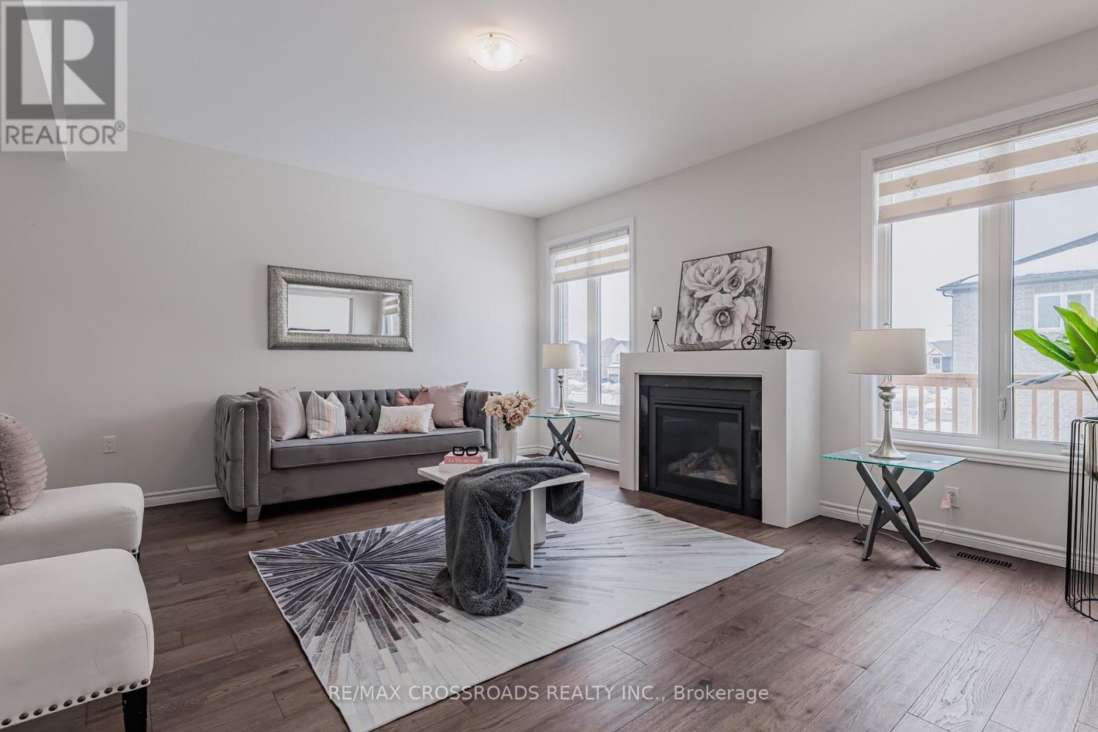 243 O'neil Street, Peterborough, Ontario  K9K 0H8 - Photo 4 - X12854008