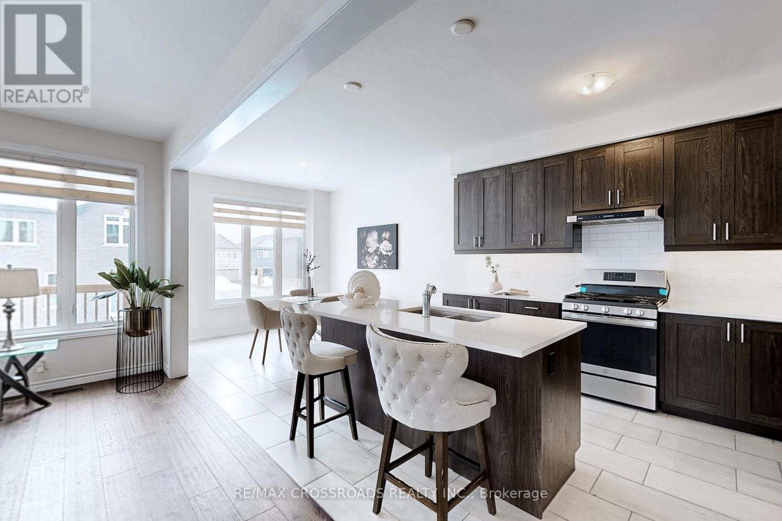 243 O'neil Street, Peterborough, Ontario  K9K 0H8 - Photo 9 - X12854008