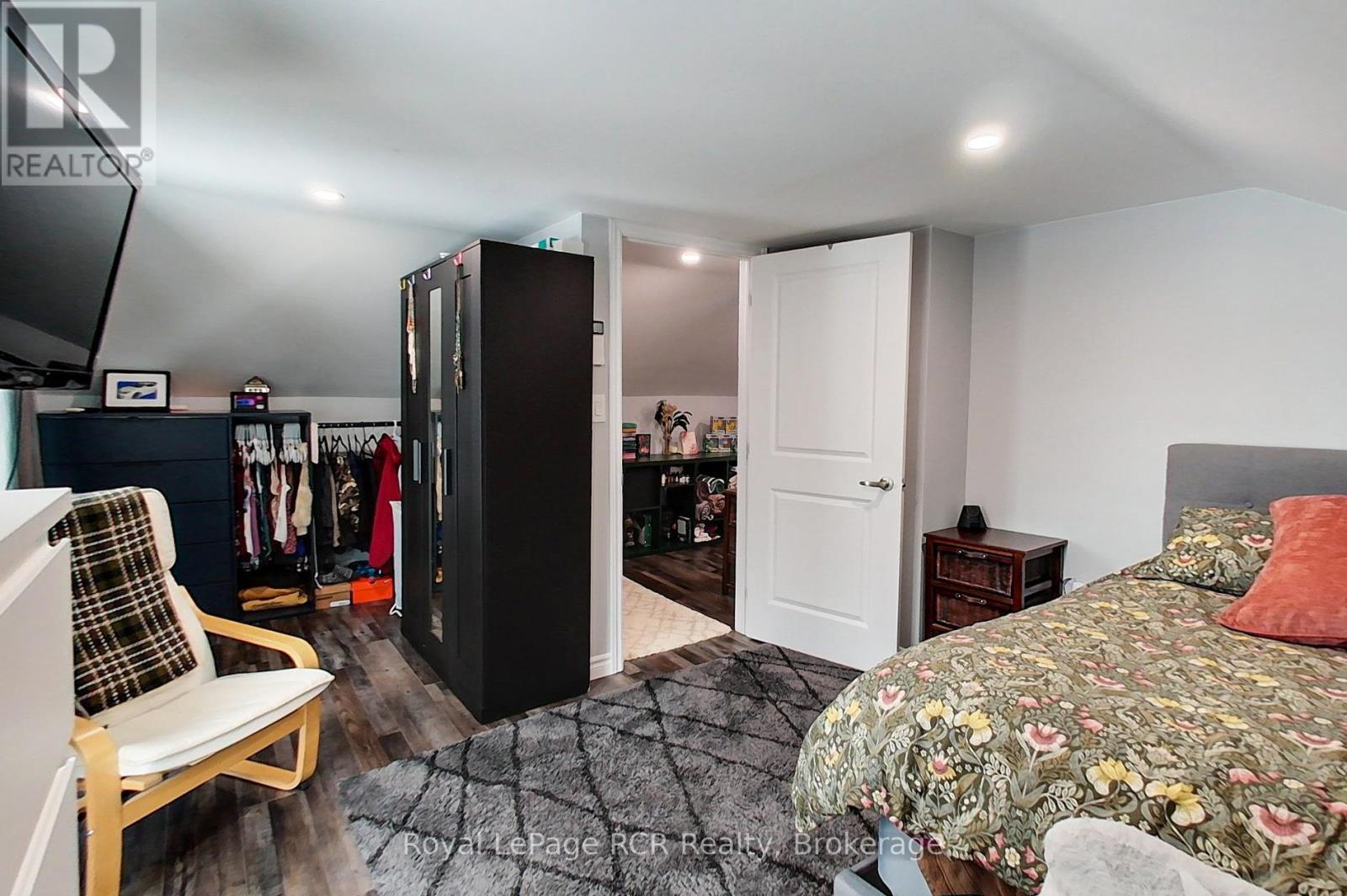 707 Queen Street, West Grey, Ontario  N0G 2M0 - Photo 20 - X12860160