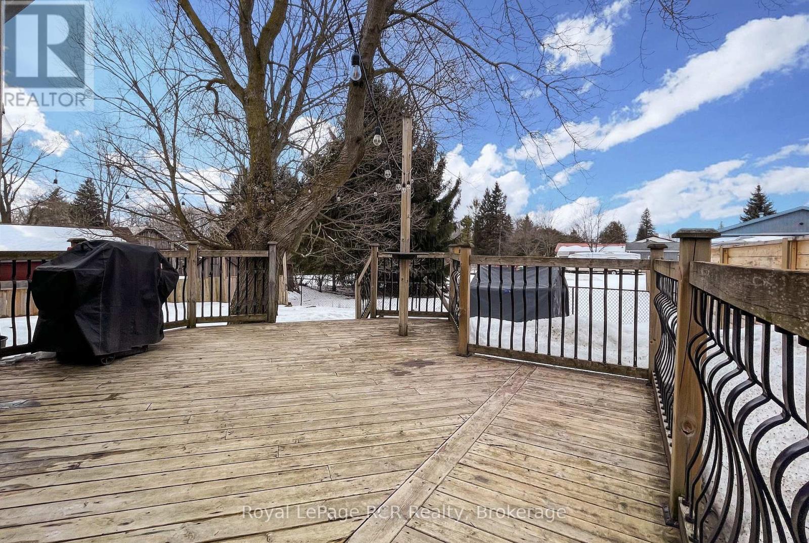 707 Queen Street, West Grey, Ontario  N0G 2M0 - Photo 28 - X12860160