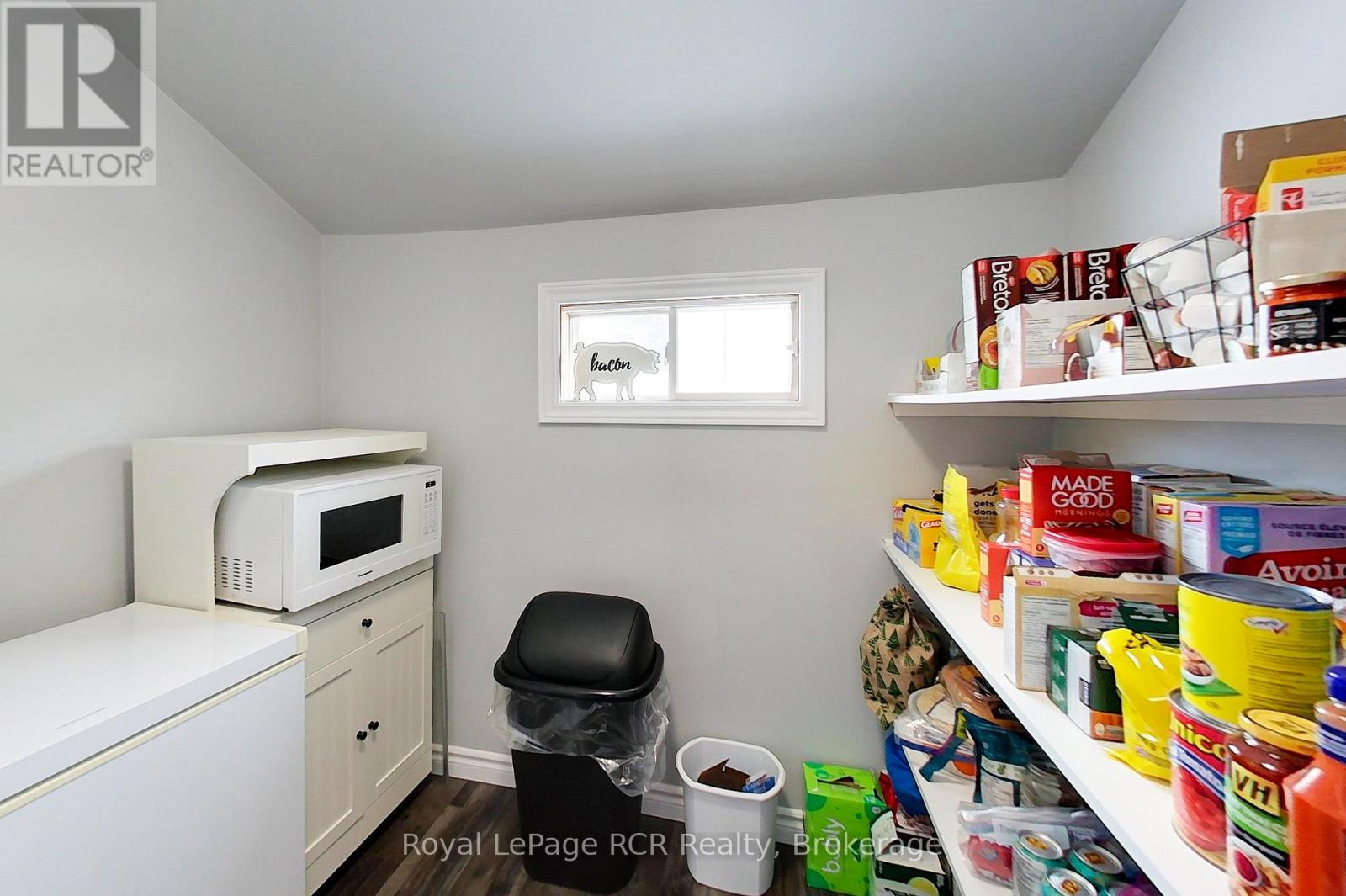 707 Queen Street, West Grey, Ontario  N0G 2M0 - Photo 7 - X12860160