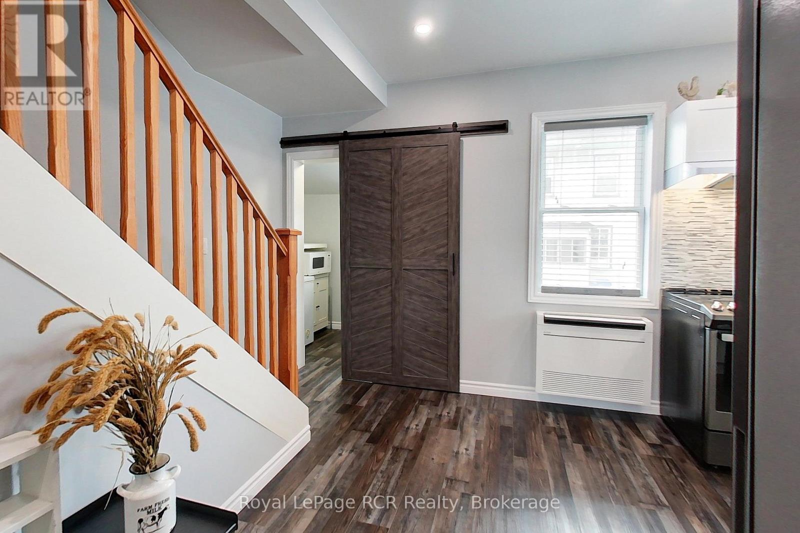 707 Queen Street, West Grey, Ontario  N0G 2M0 - Photo 8 - X12860160