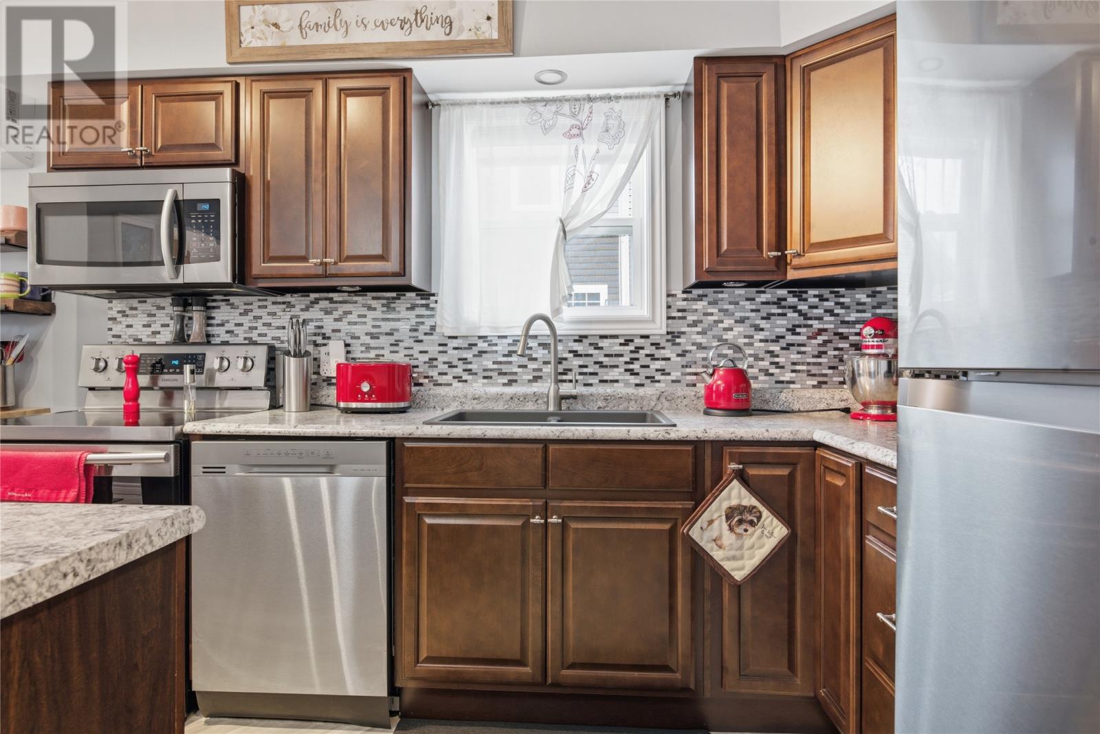 13 Nungesser Street, Gander, Newfoundland & Labrador  A1V 1M1 - Photo 3 - 1295059