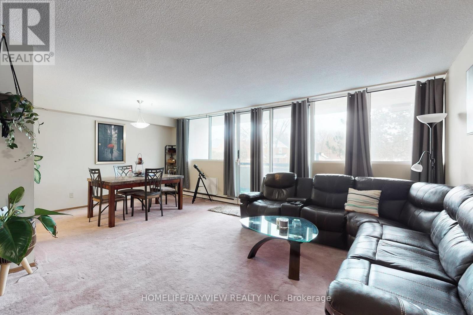 207 - 120 Elgin Street W, Oshawa, Ontario L1G 1Y6 - Photo 3 - E12860150