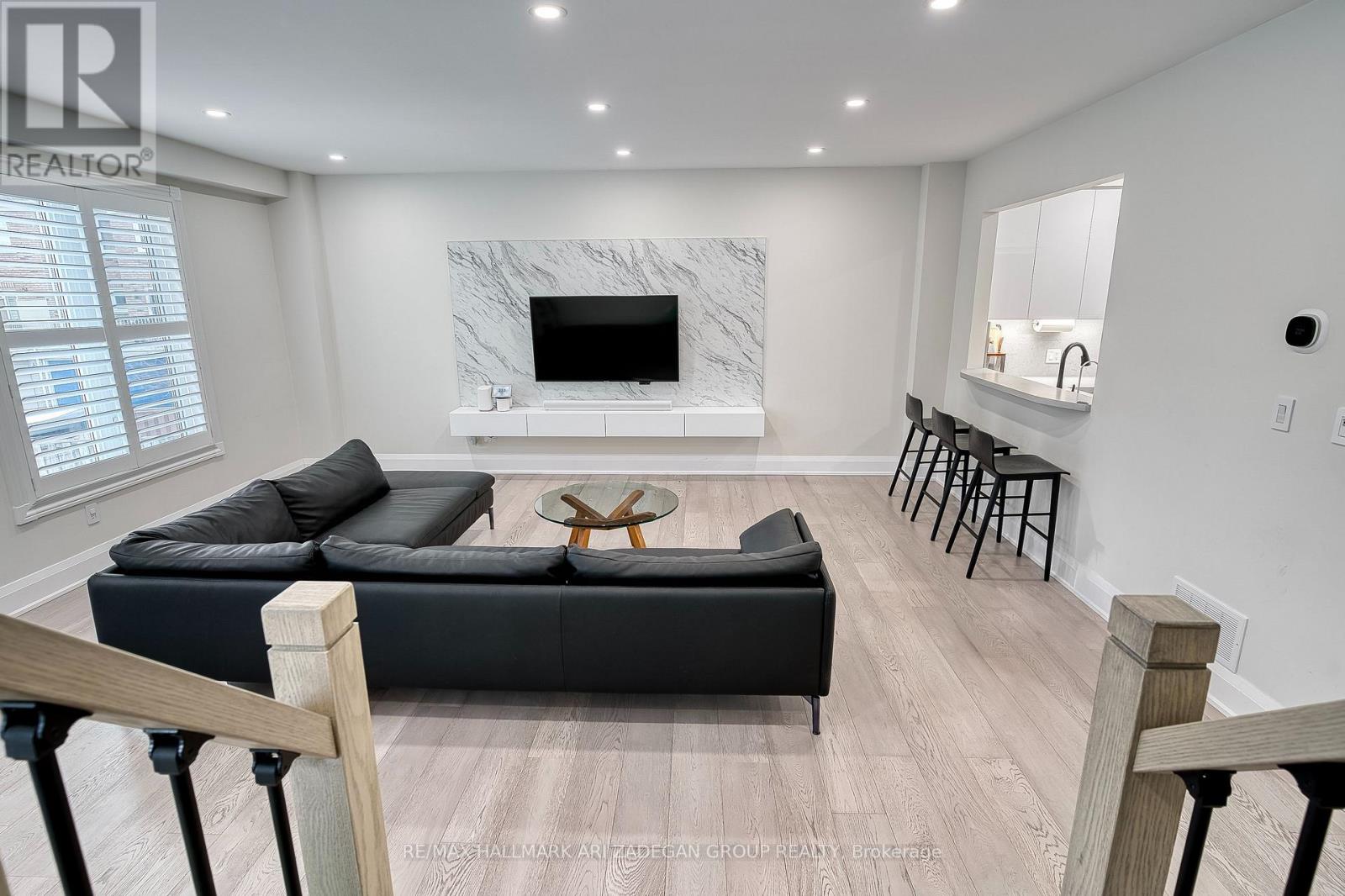 38 Orchid Road, Markham, Ontario  L3T 7T6 - Photo 2 - N12860146