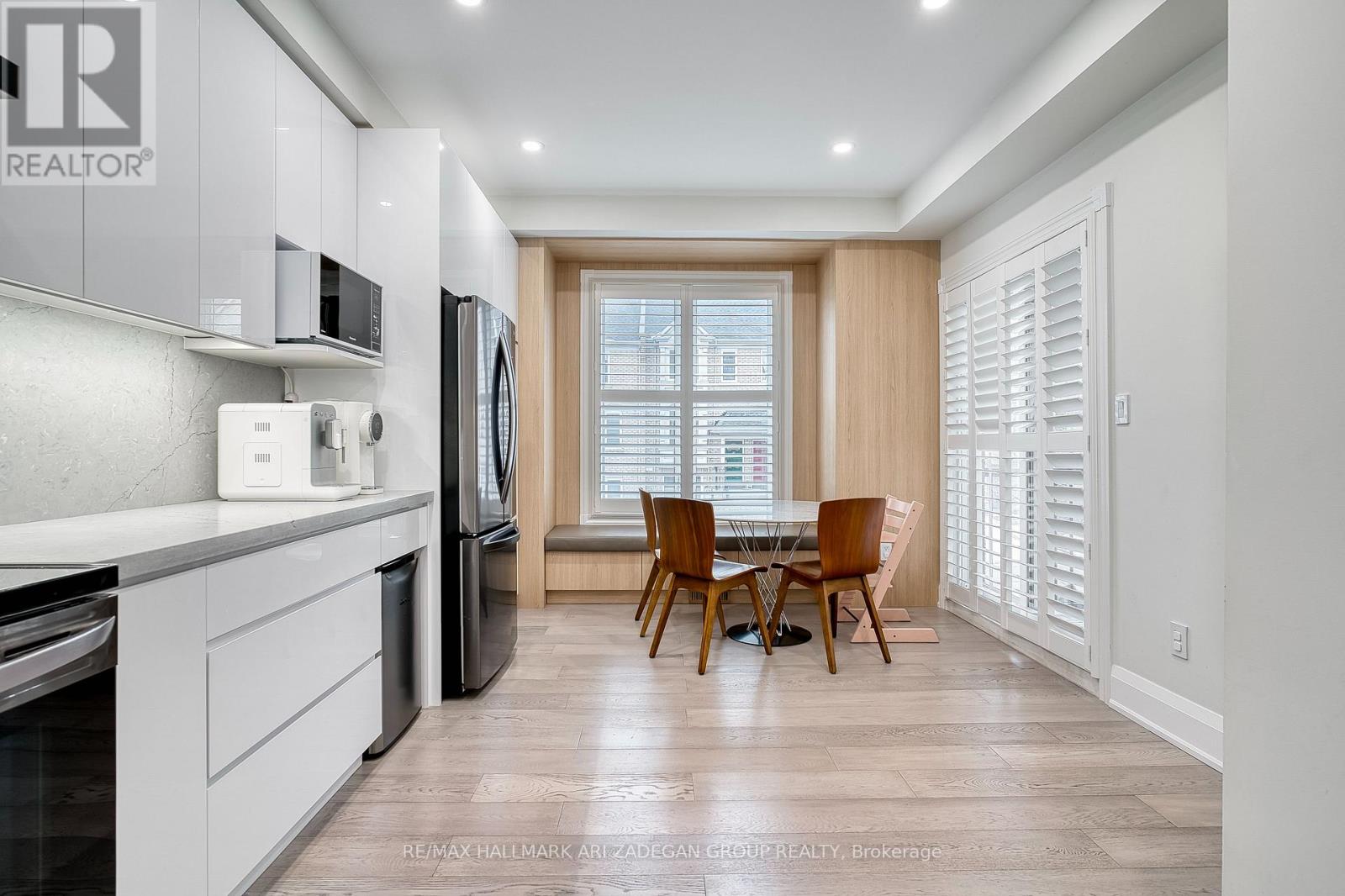 38 Orchid Road, Markham, Ontario  L3T 7T6 - Photo 7 - N12860146