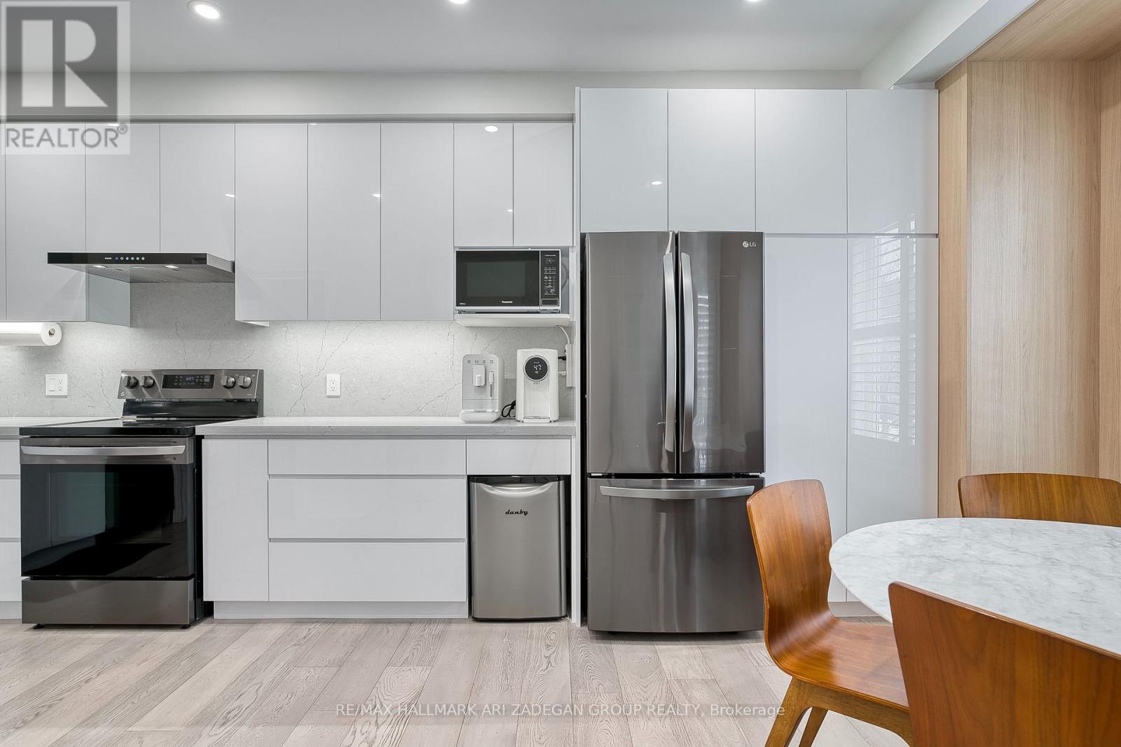 38 Orchid Road, Markham, Ontario  L3T 7T6 - Photo 9 - N12860146