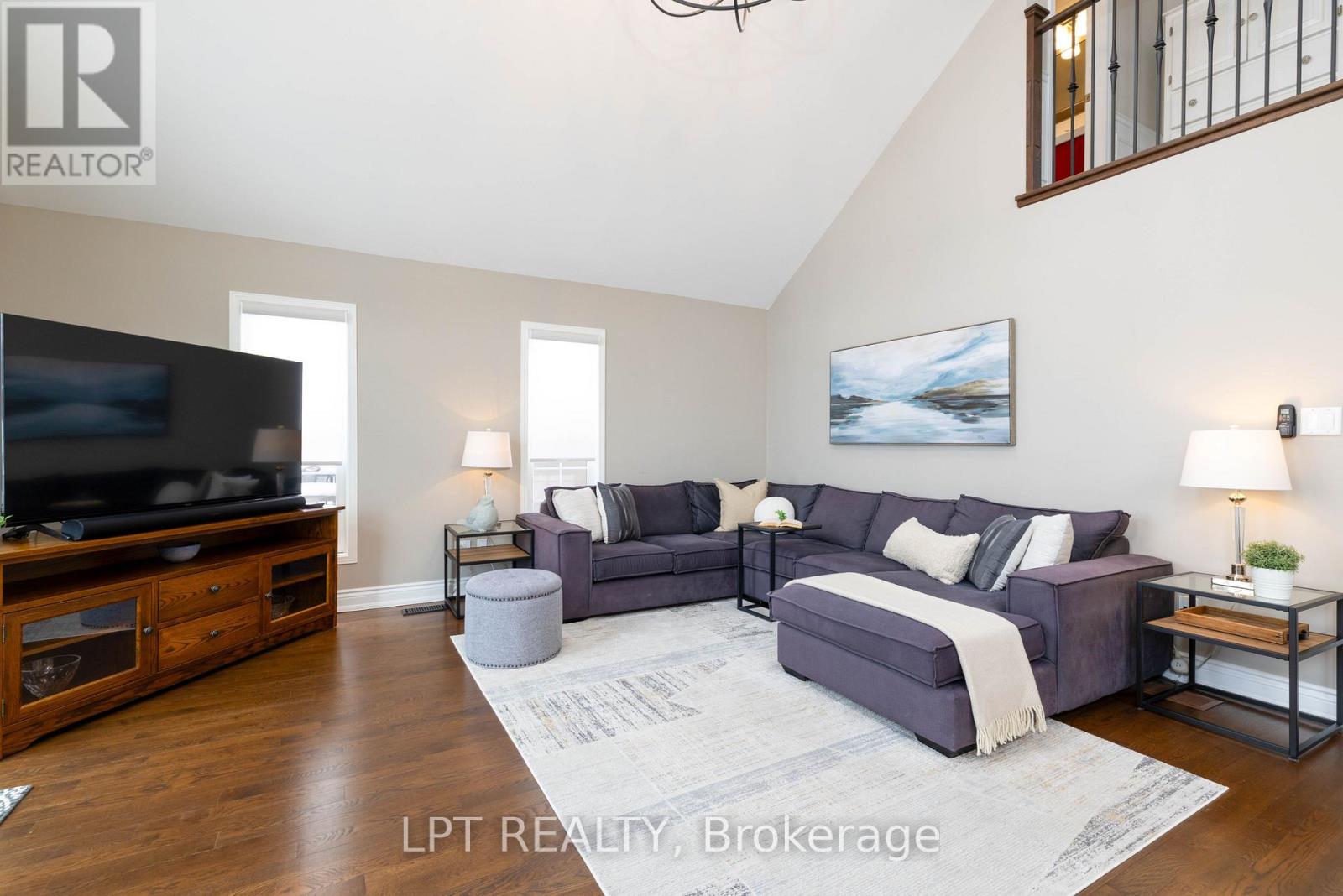 18 Canal Street, Georgina, Ontario  L4P 1K5 - Photo 11 - N12860218