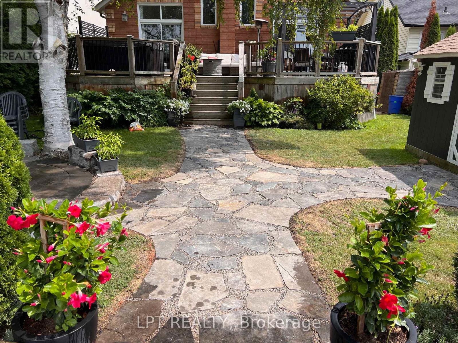 18 Canal Street, Georgina, Ontario  L4P 1K5 - Photo 43 - N12860218