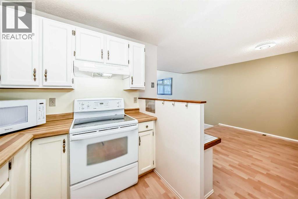 29, 28 Berwick Crescent Nw, Calgary, Alberta  T3K 1Y7 - Photo 5 - A2291163