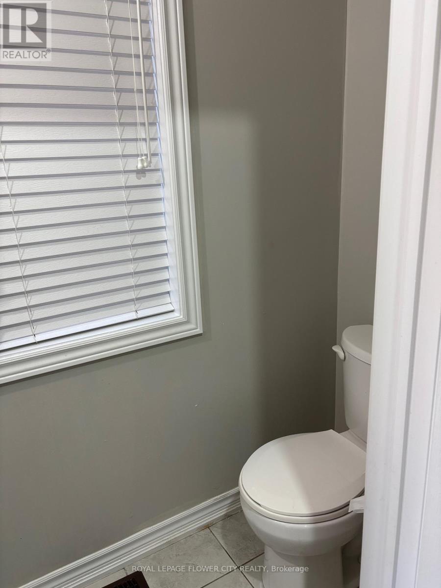 38 Walbrook Road, Brampton, Ontario  L7A 1K4 - Photo 12 - W12744442