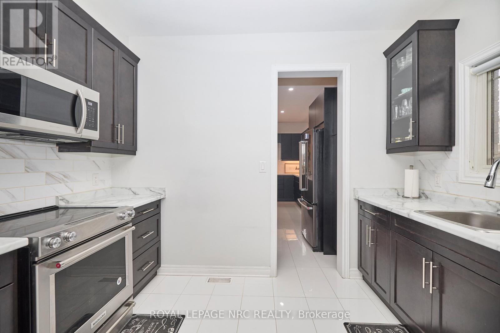 31 Bergenstein Cres Crescent, Pelham, Ontario  L0S 1E6 - Photo 19 - X12860186