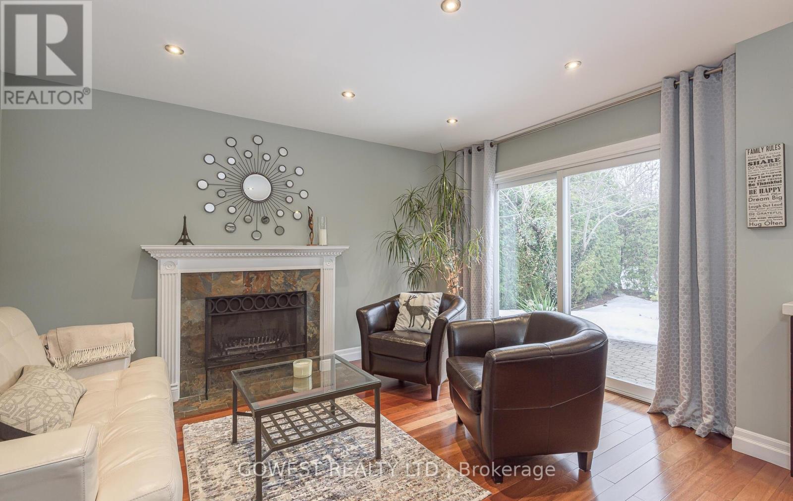 1057 Franklin Court, Oakville, Ontario  L6H 2T5 - Photo 14 - W12860164