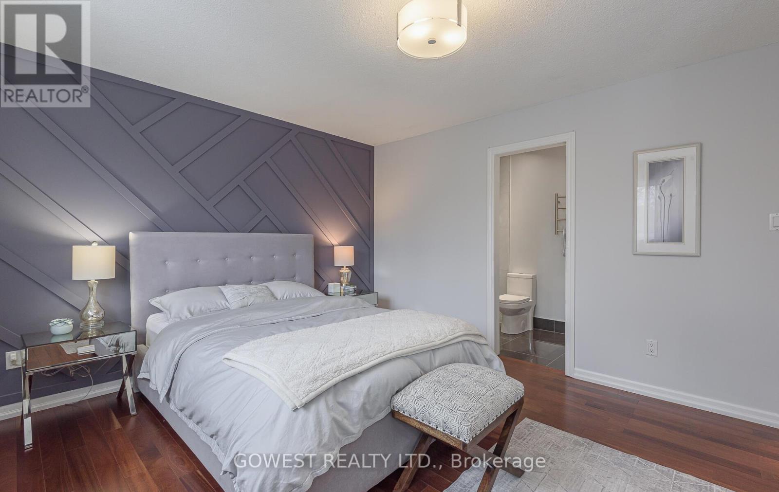 1057 Franklin Court, Oakville, Ontario  L6H 2T5 - Photo 19 - W12860164