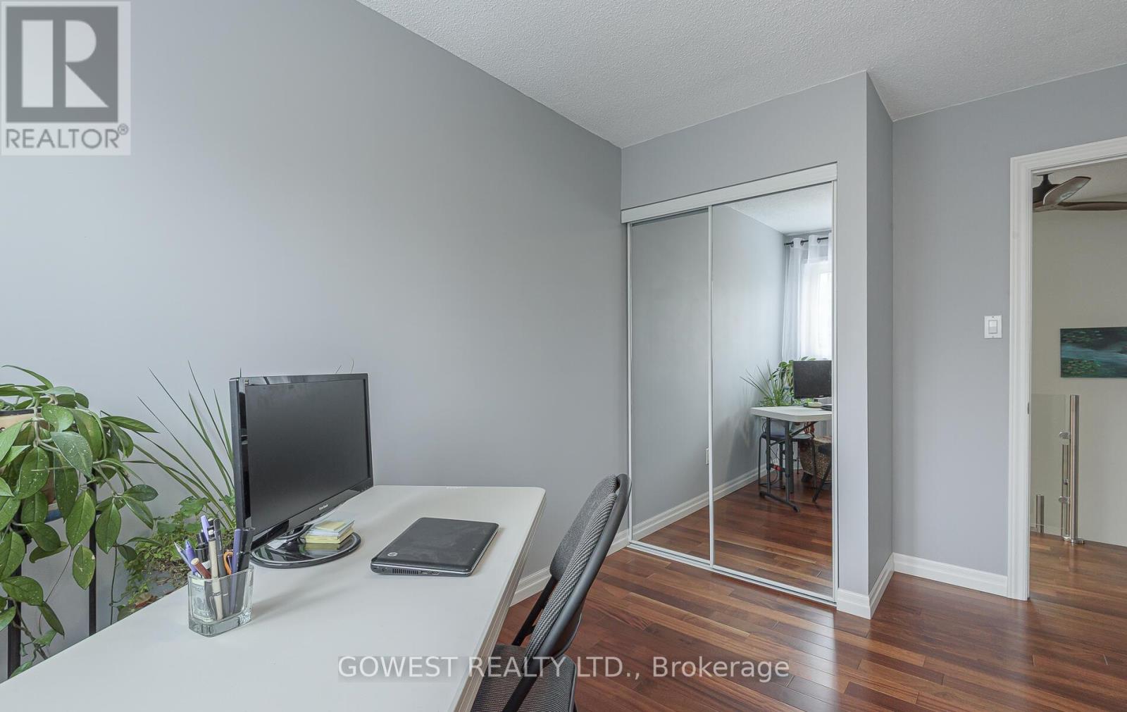 1057 Franklin Court, Oakville, Ontario  L6H 2T5 - Photo 26 - W12860164