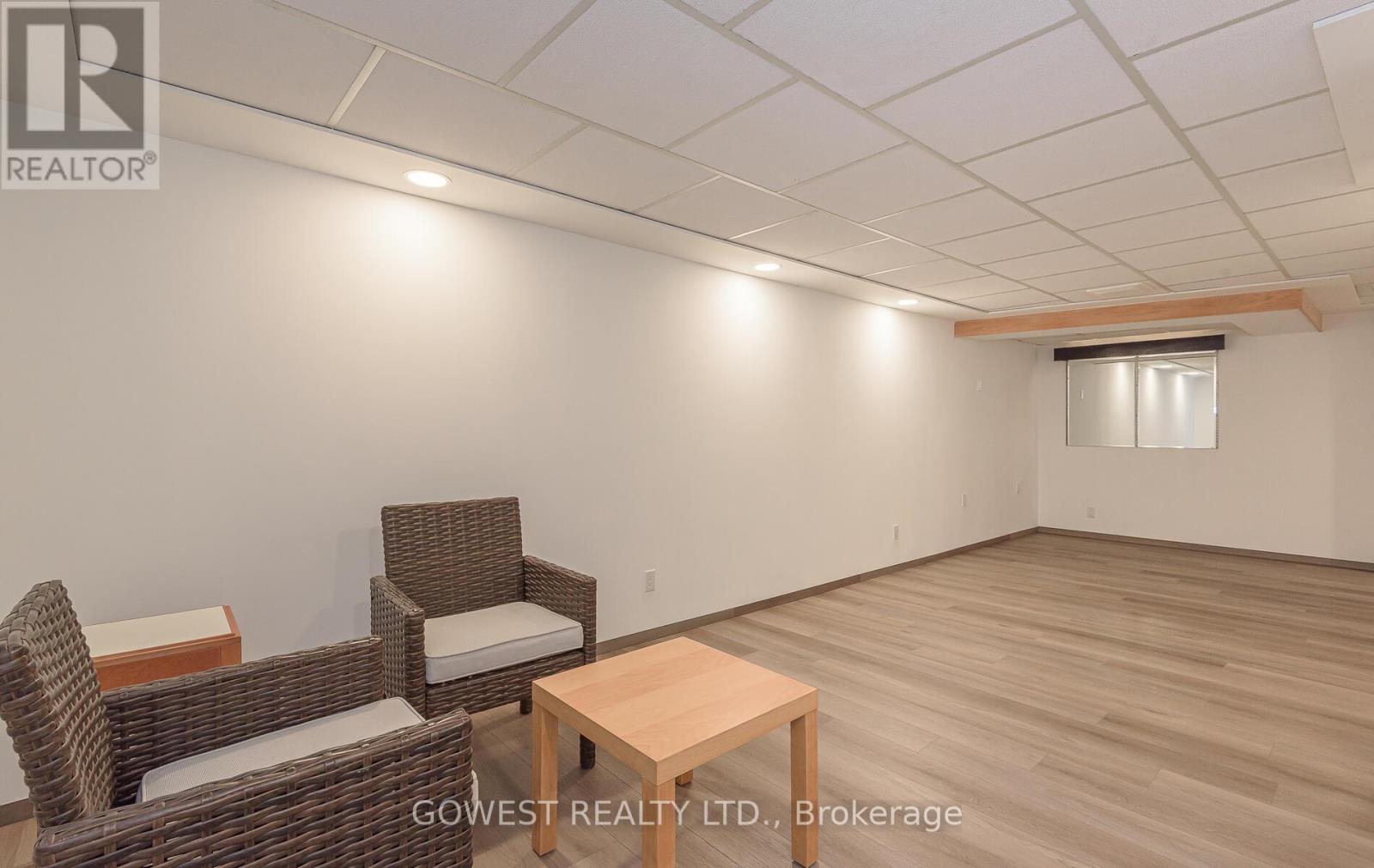 1057 Franklin Court, Oakville, Ontario  L6H 2T5 - Photo 31 - W12860164