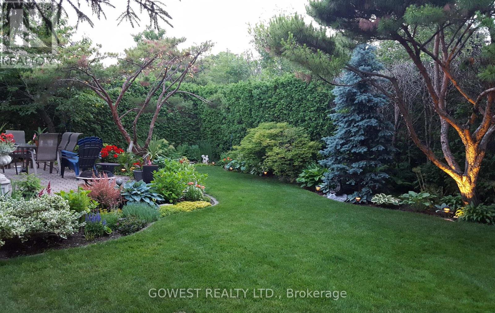 1057 Franklin Court, Oakville, Ontario  L6H 2T5 - Photo 48 - W12860164