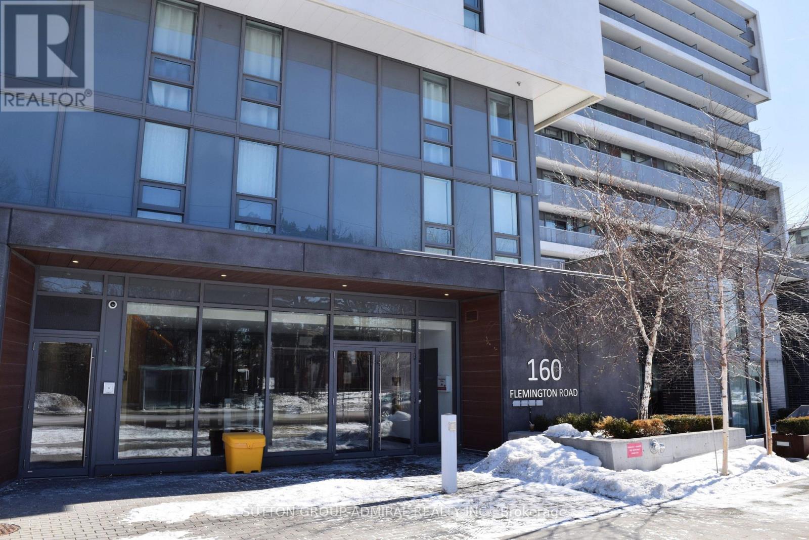 #402 - 160 FLEMINGTON ROAD, Toronto, Ontario