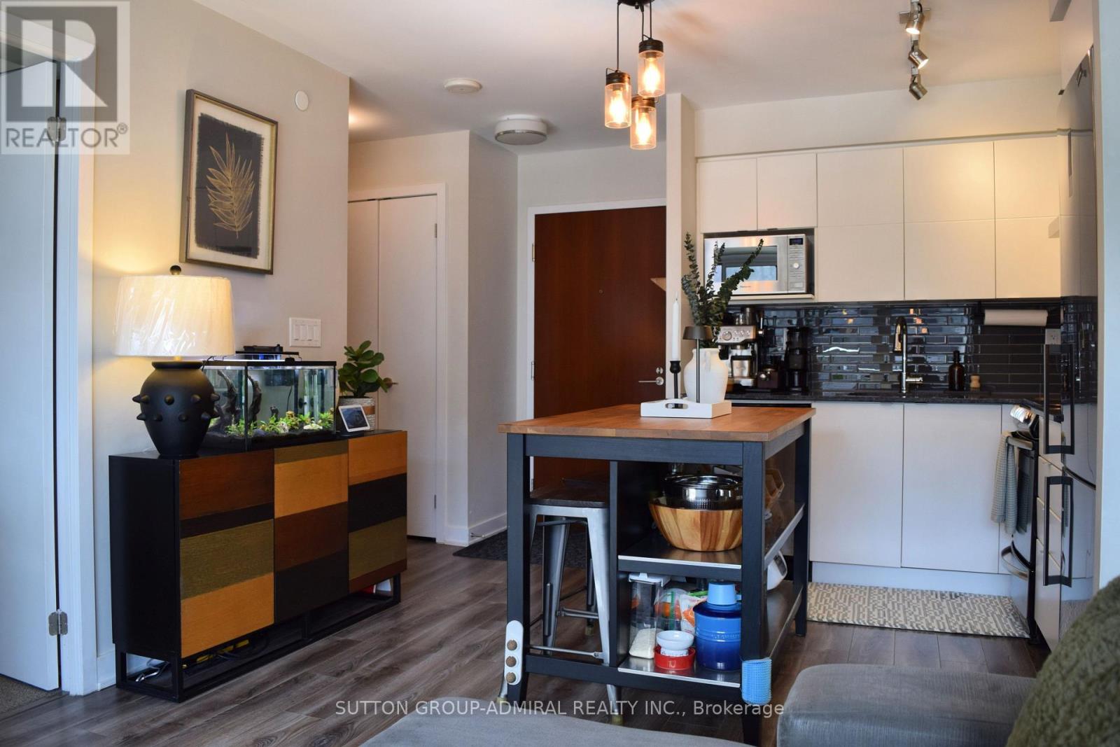 #402 - 160 Flemington Road, Toronto, Ontario  M6A 0A9 - Photo 11 - W12860190