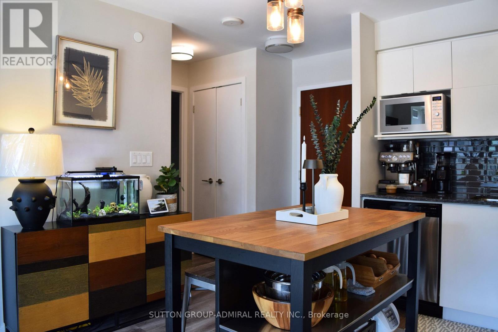 #402 - 160 Flemington Road, Toronto, Ontario  M6A 0A9 - Photo 15 - W12860190