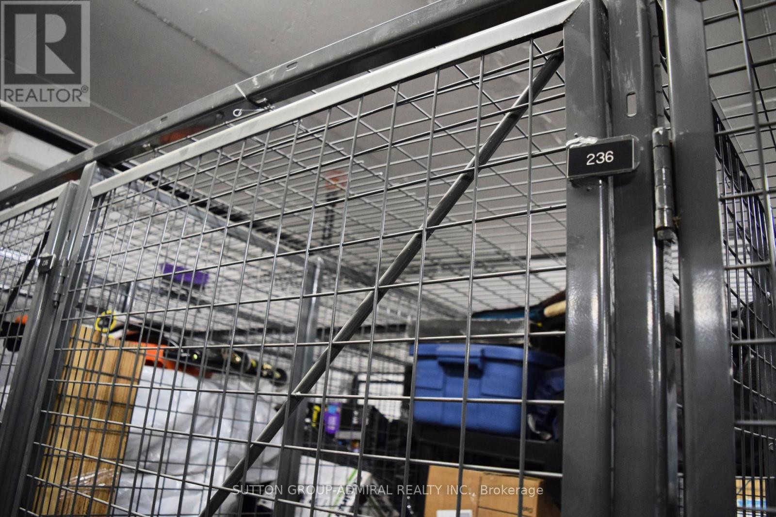 #402 - 160 Flemington Road, Toronto, Ontario  M6A 0A9 - Photo 33 - W12860190