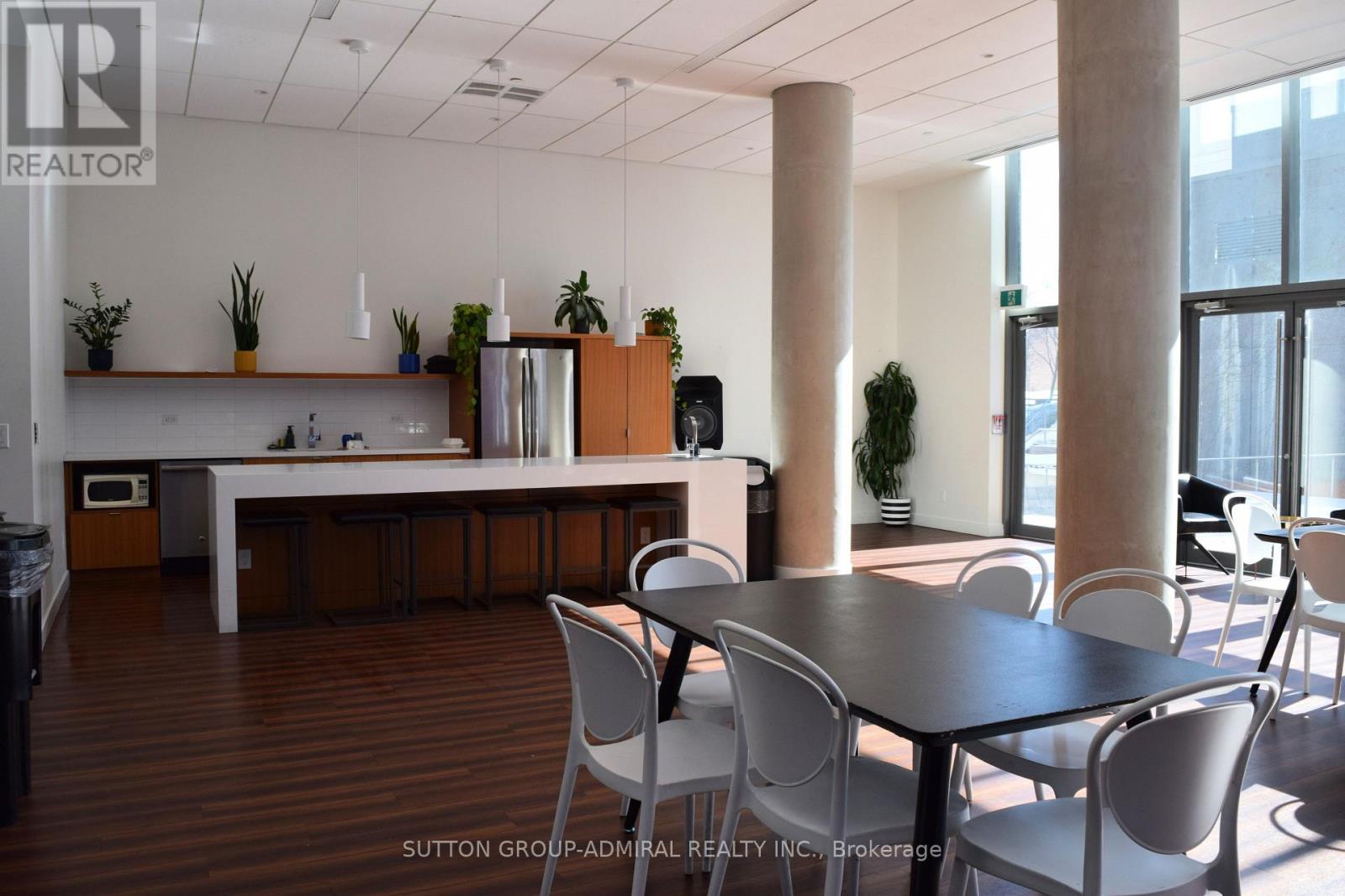 #402 - 160 Flemington Road, Toronto, Ontario  M6A 0A9 - Photo 38 - W12860190