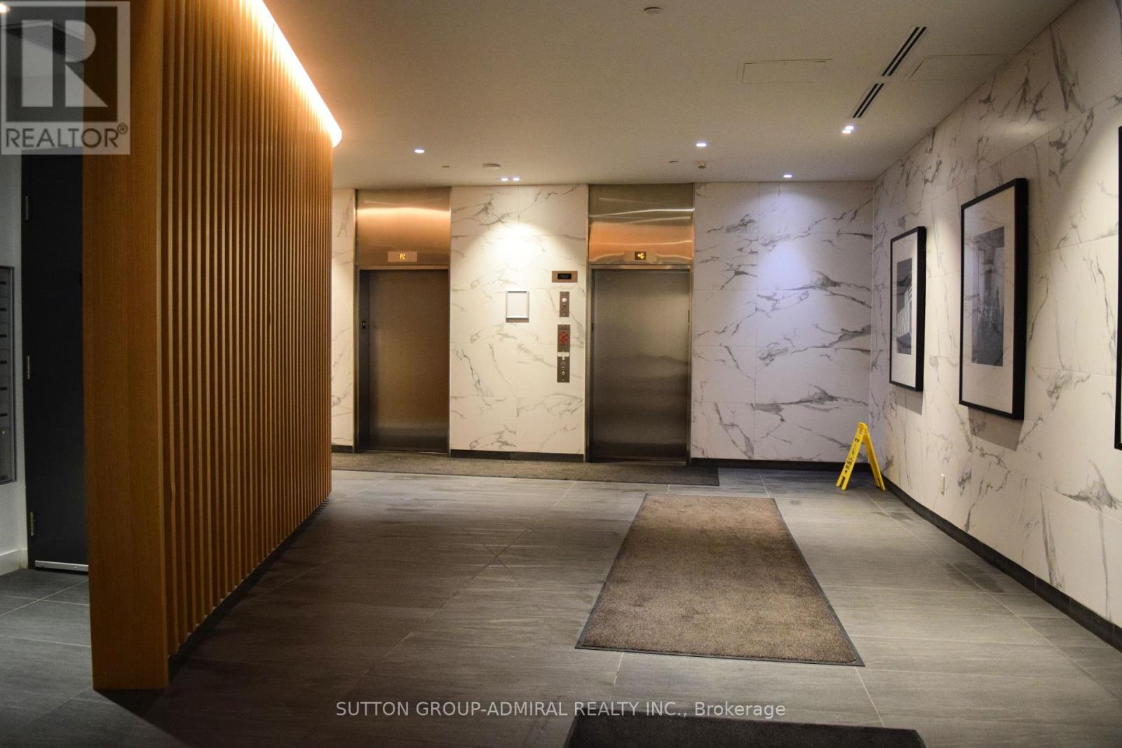 #402 - 160 Flemington Road, Toronto, Ontario  M6A 0A9 - Photo 7 - W12860190