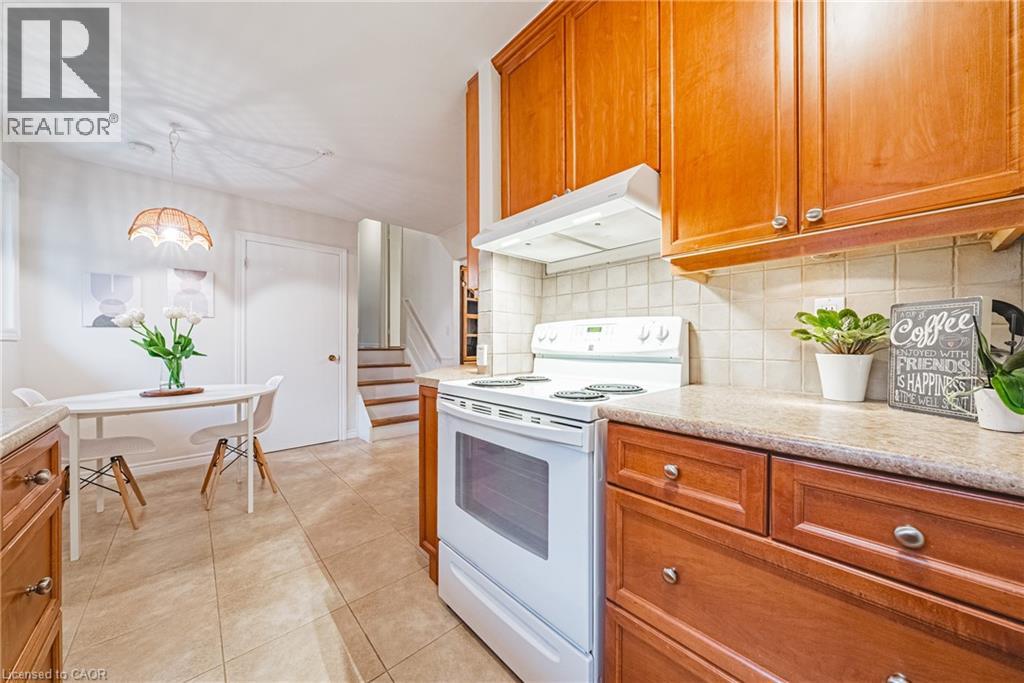 21 Lynwood Road, Hamilton, Ontario  L9C 6M7 - Photo 13 - 40808357