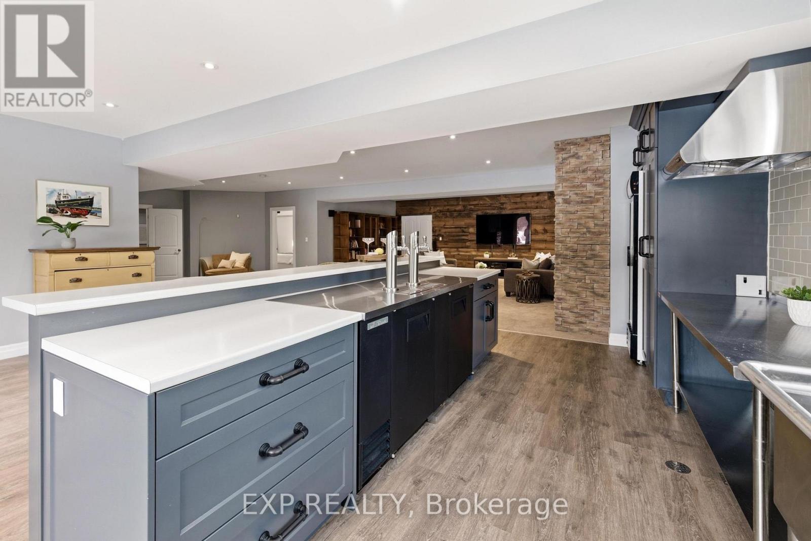 46 Woodbine Drive, Brant, Ontario  N0E 1K0 - Photo 40 - X12860182