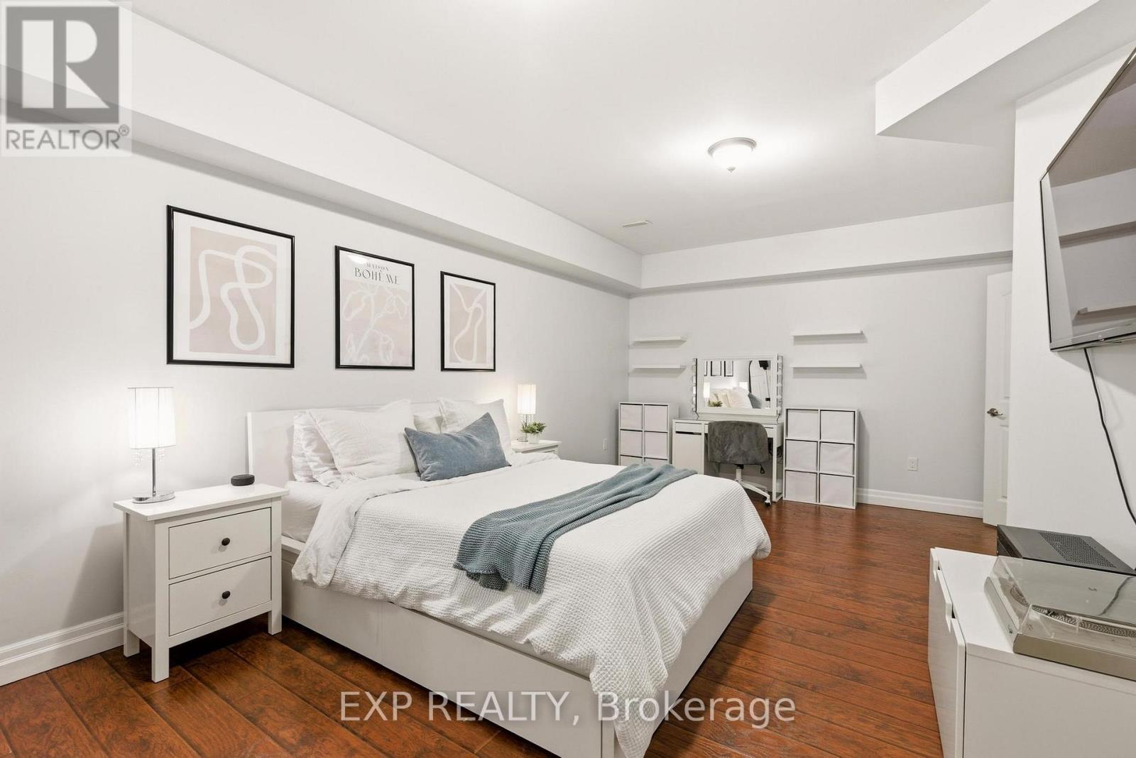 46 Woodbine Drive, Brant, Ontario  N0E 1K0 - Photo 44 - X12860182