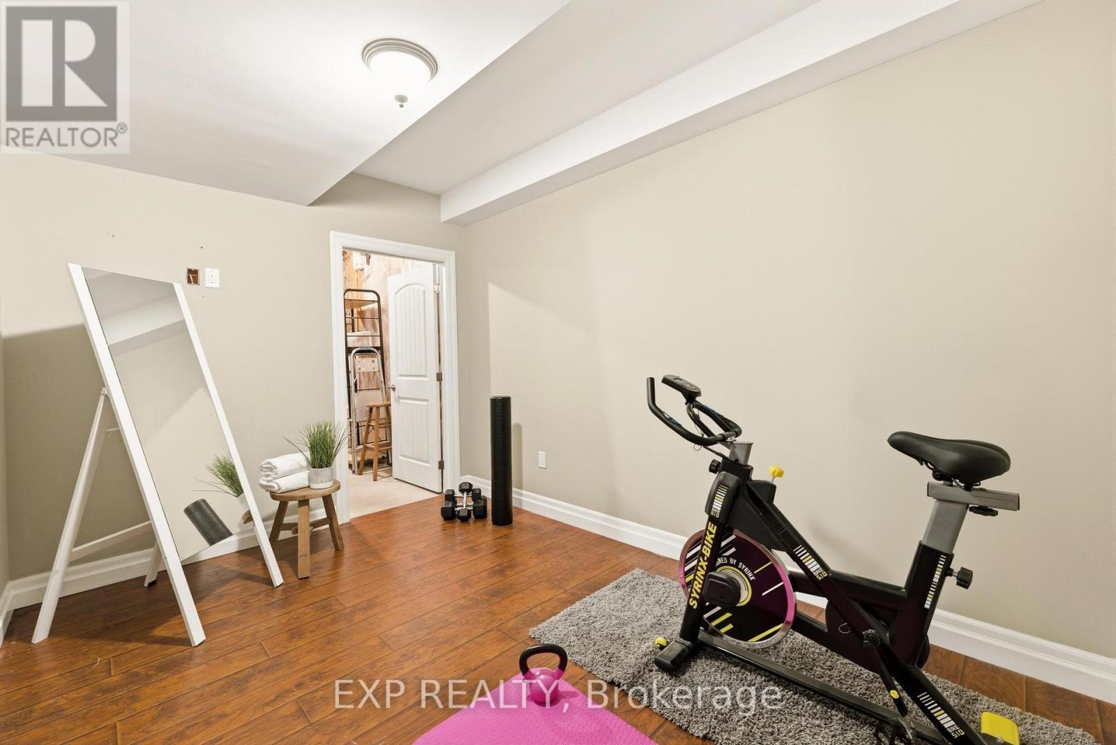 46 Woodbine Drive, Brant, Ontario  N0E 1K0 - Photo 49 - X12860182