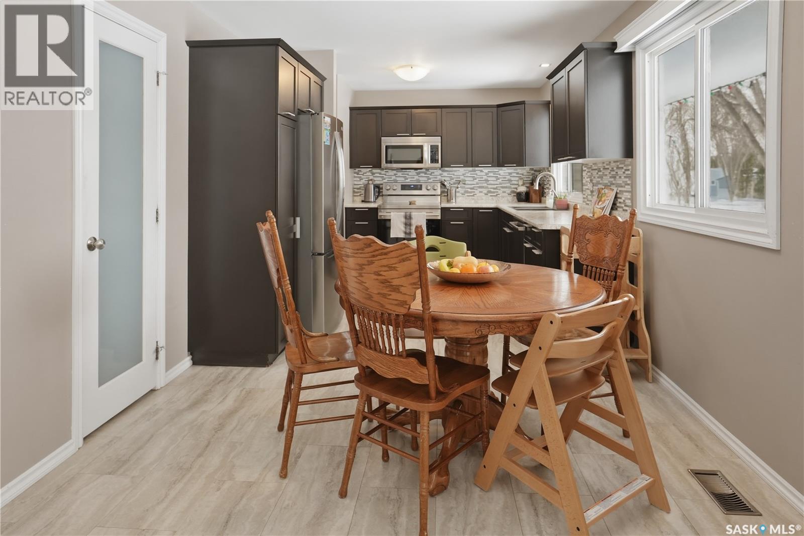 2062 96th Street, North Battleford, Saskatchewan  S9A 0J4 - Photo 6 - SK029961