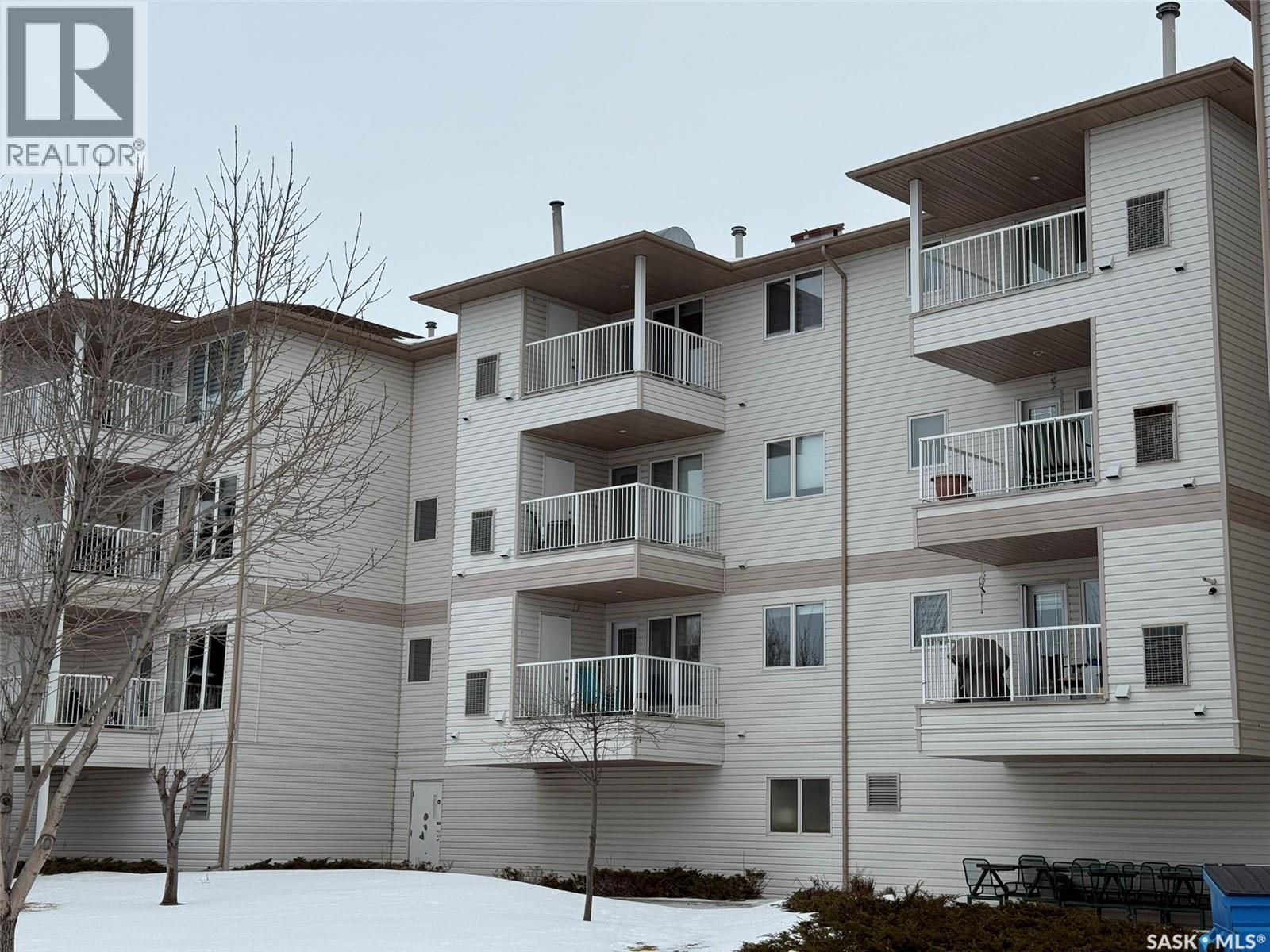 303 1130 Mccarthy Boulevard N, Regina, Saskatchewan  S4X 4N6 - Photo 2 - SK029955