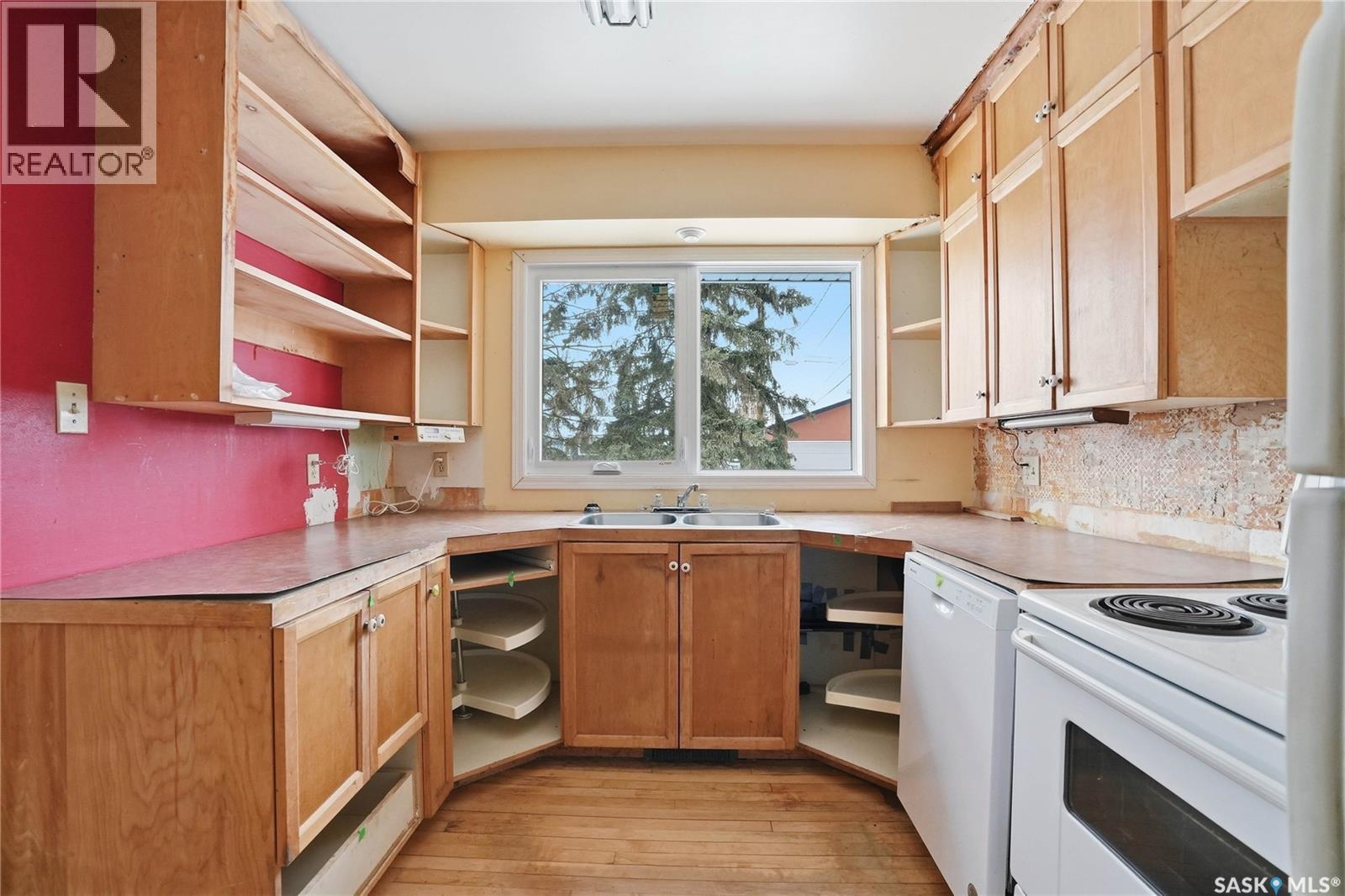 2810 Calder Avenue, Saskatoon, Saskatchewan  S7J 1W1 - Photo 10 - SK029945