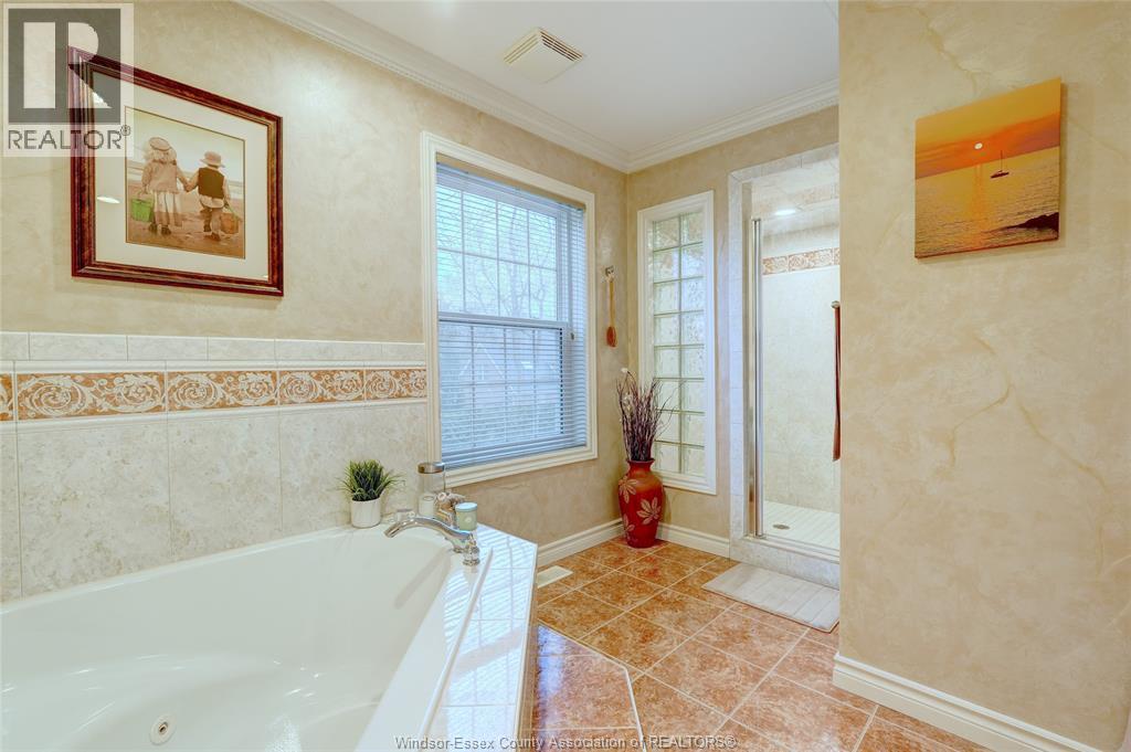 2230 Suzanne, Lasalle, Ontario  N9N 2K3 - Photo 25 - 26004825