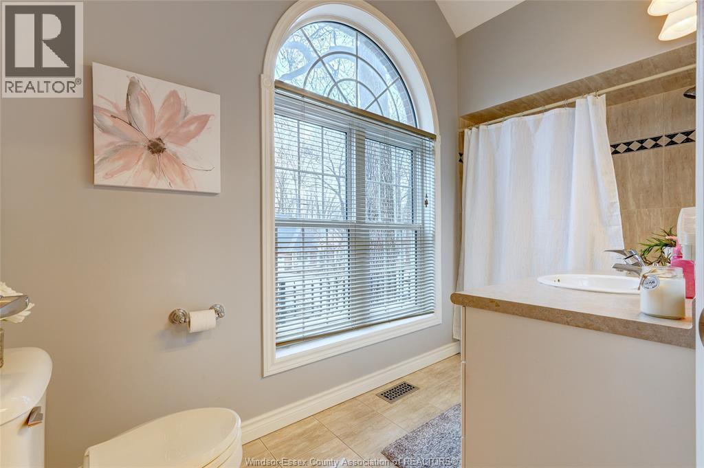 2230 Suzanne, Lasalle, Ontario  N9N 2K3 - Photo 28 - 26004825