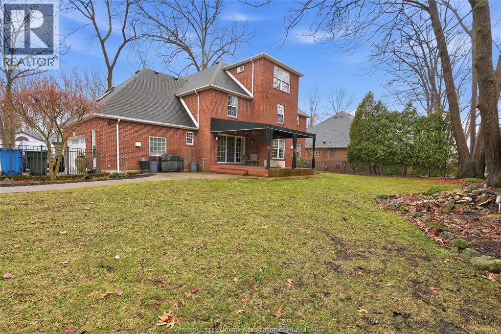 2230 Suzanne, Lasalle, Ontario  N9N 2K3 - Photo 43 - 26004825