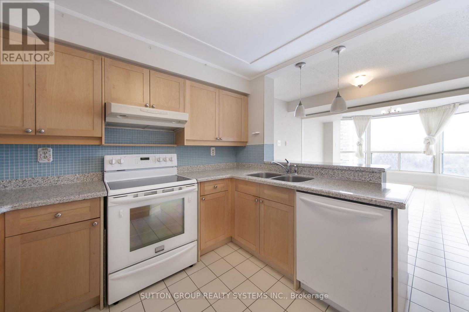 1411 - 1 Clark Avenue W, Vaughan (Crestwood-Springfarm-Yorkhill), Ontario  L4J 7Y6 - Photo 13 - N12828506