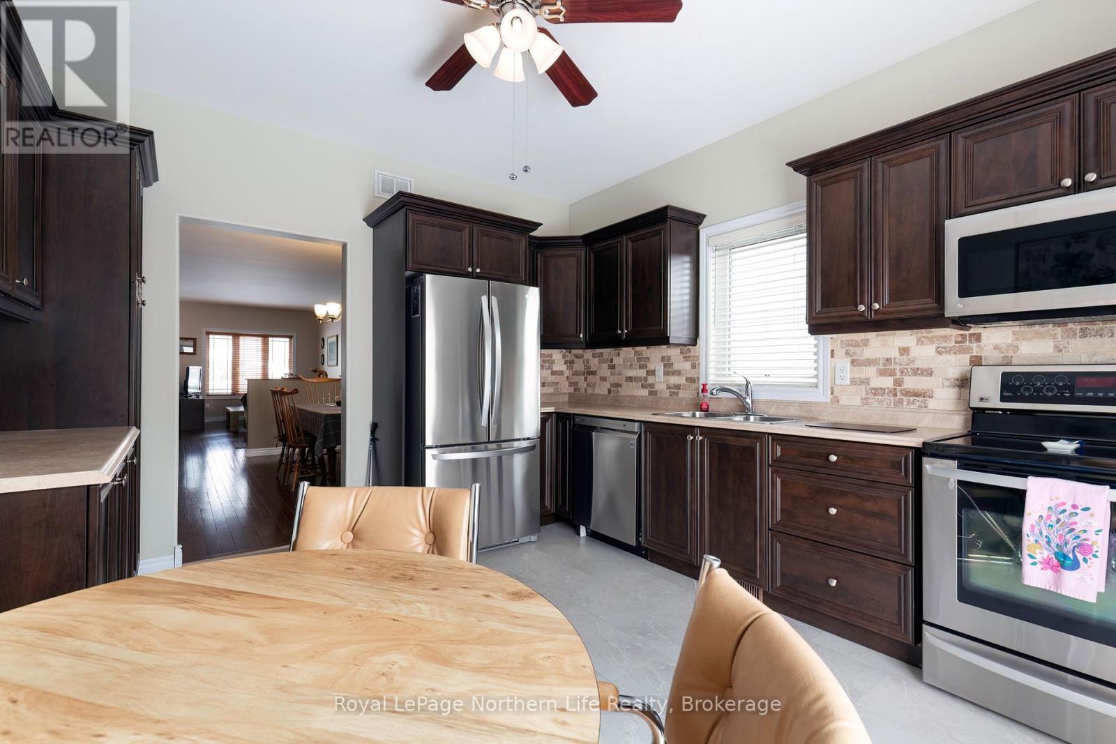 2444 Connaught Avenue, North Bay, Ontario  P1B 0C4 - Photo 12 - X12860318