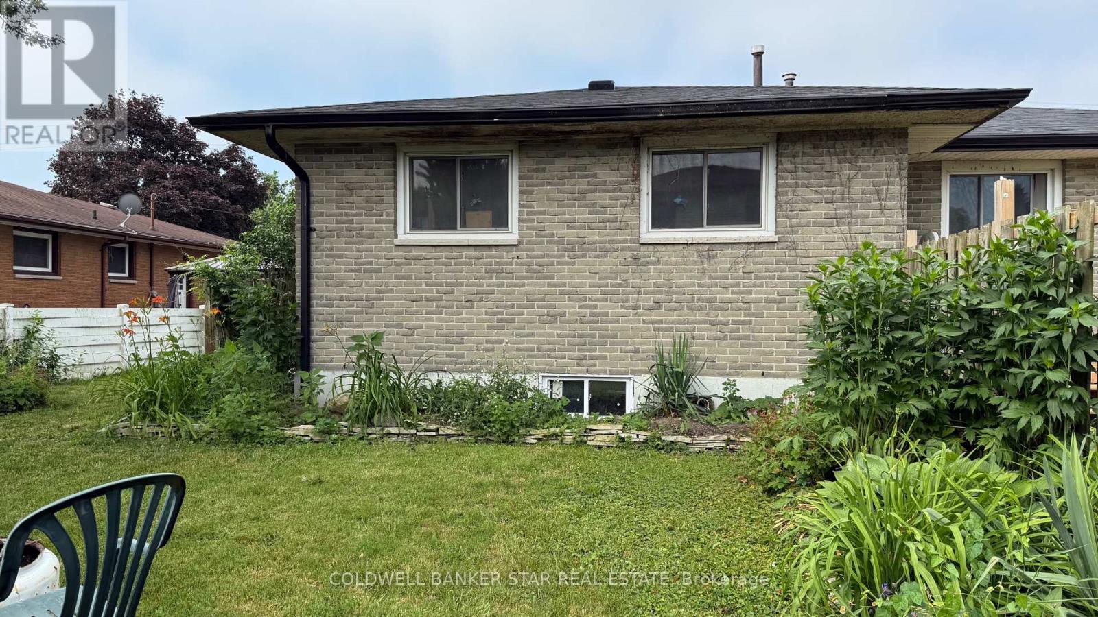 109 A Victoria Street, Southwest Middlesex (Glencoe), Ontario  N0L 1M0 - Photo 2 - X12859886