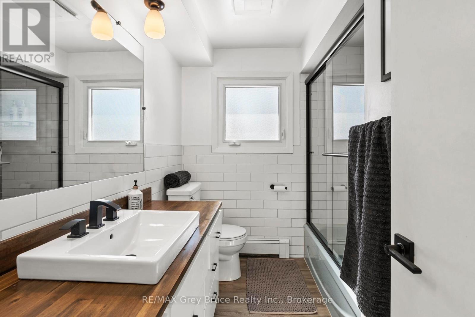 74 Inwood Crescent, Kitchener, Ontario  N2M 2M1 - Photo 20 - X12860246