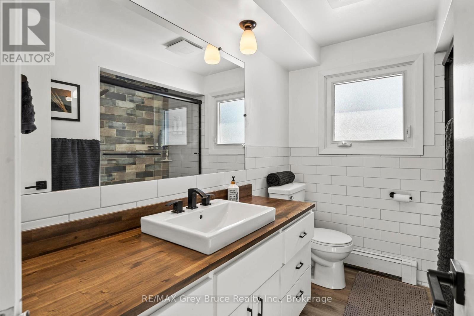 74 Inwood Crescent, Kitchener, Ontario  N2M 2M1 - Photo 21 - X12860246