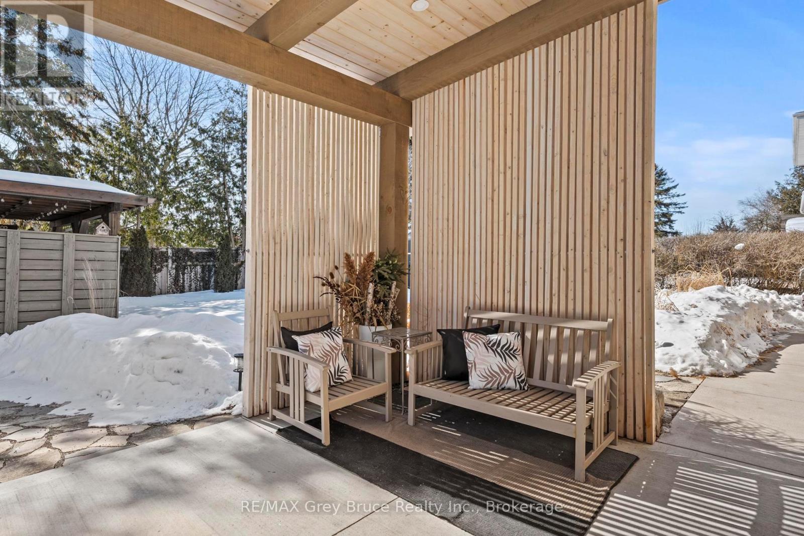 74 Inwood Crescent, Kitchener, Ontario  N2M 2M1 - Photo 39 - X12860246