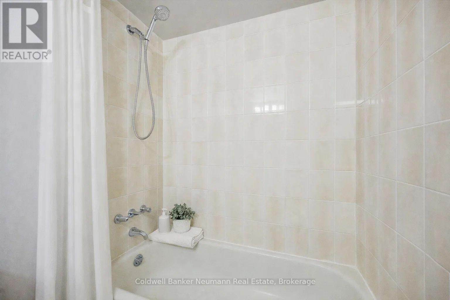 405 - 358 Waterloo Avenue, Guelph, Ontario N1H 7Y3 - Photo 14 - X12860358