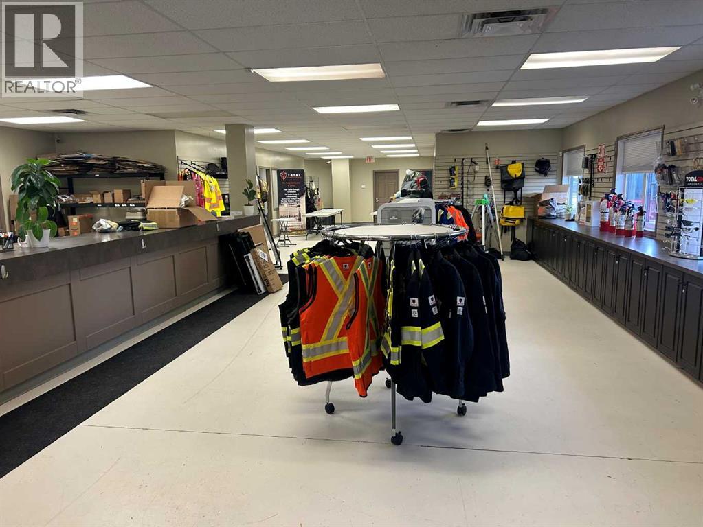 18 Burnt Valley Avenue, Red Deer, Alberta  T4P 0M5 - Photo 2 - A2285612