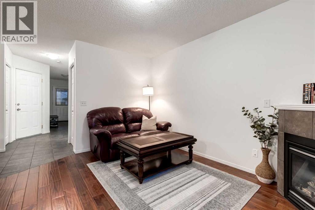 142 Eversyde Common Sw, Calgary, Alberta  T2Y 4Z6 - Photo 5 - A2284511