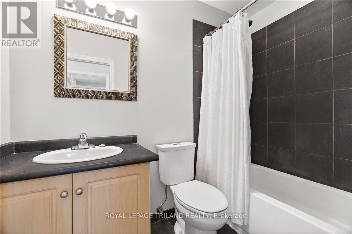 250 Greenwood Avenue, London South, Ontario  N6J 3G4 - Photo 11 - X12860258