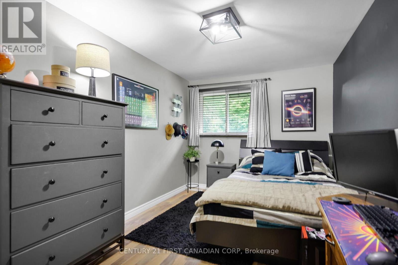 589 Griffith Street, London South, Ontario  N6K 2S5 - Photo 12 - X12860300