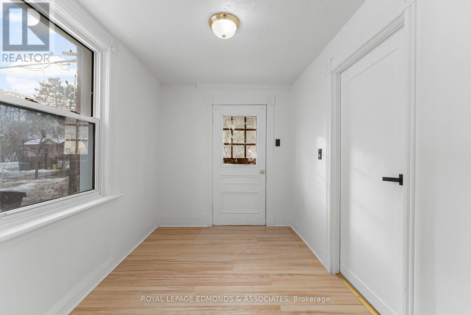 375 Christie Street S, Pembroke, Ontario  K8A 4R8 - Photo 3 - X12860332