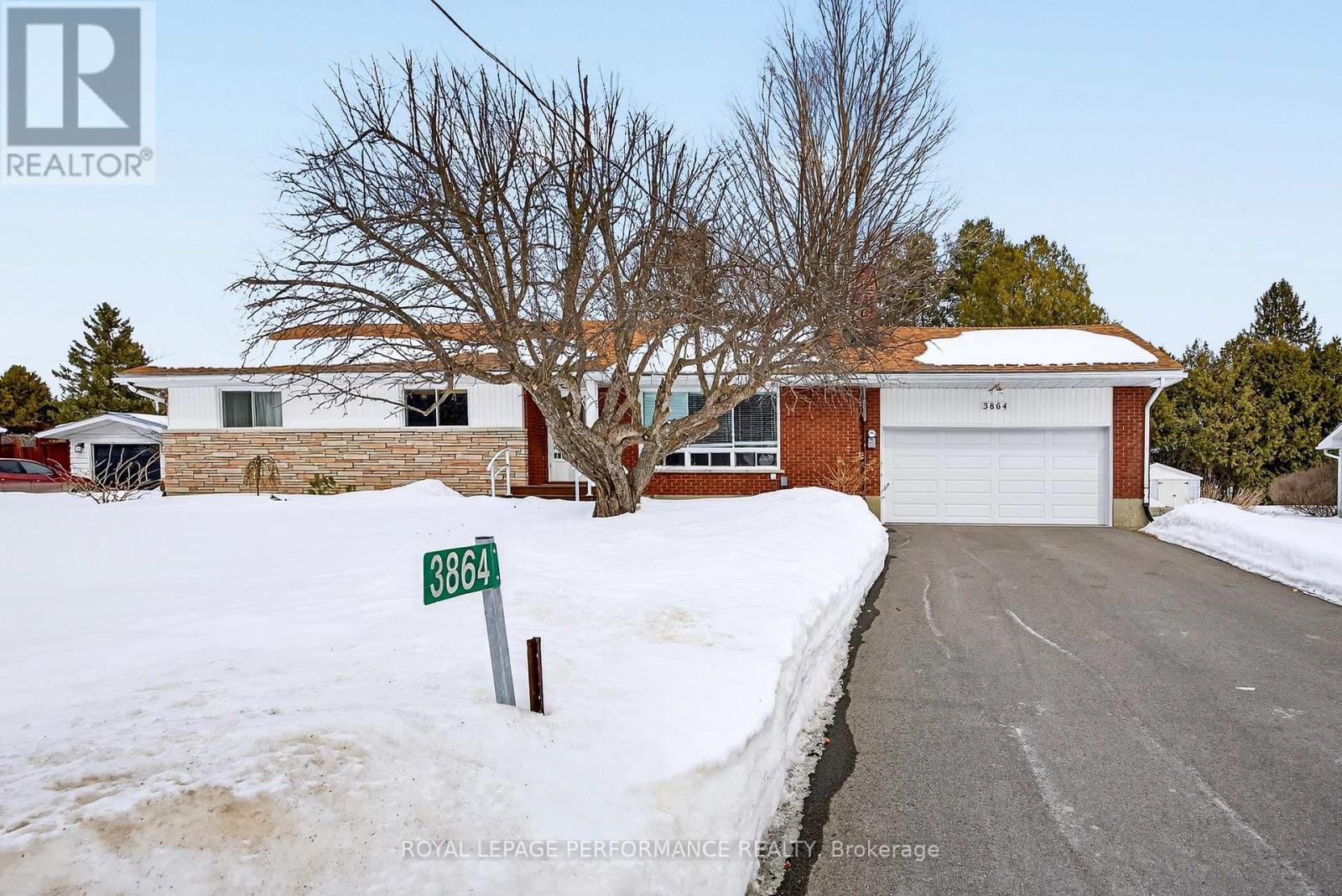 3864 CARP ROAD, Ottawa, Ontario